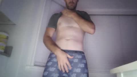 chiknnuggt online show from September 9, 6:02 am