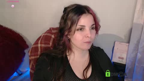 Saya online show from December 10, 10:47 pm