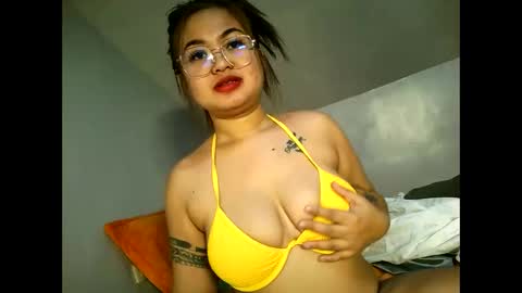 Hotmami online show from March 23, 3:44 am