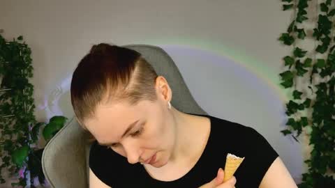 Bella online show from April 18, 9:22 am