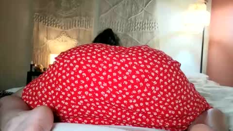 yoursensualparadise online show from May 5, 4:13 pm