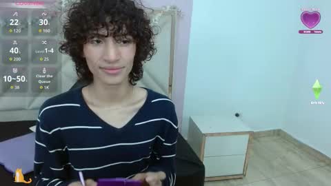 chipi_tay online show from October 31, 11:32 am