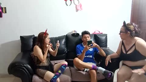 chiquitahot69 online show from September 27, 1:36 am