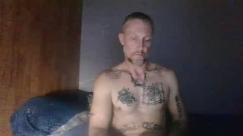 chiraq3232 online show from March 7, 11:32 am