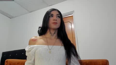 Snapshot of chloe_evanx_ chatting on January 8, 7:03 pm Chloe Evanx  online show from January 8, 7:03 pm