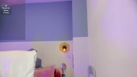 Chloe online show from May 22, 3:41 pm