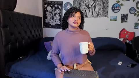 chloe_kisses online show from September 15, 11:01 am