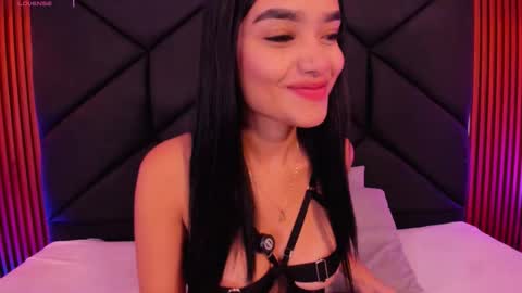 Snapshot of chloe_morgans chatting on September 12, 11:01 am chloe online show from September 12, 11:01 am
