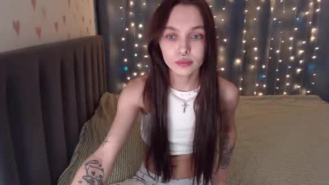 Chloe online show from February 12, 5:27 pm