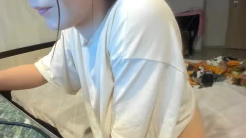 Snapshot of chloe_wifey chatting on October 24, 4:57 am chloe wifey online show from October 24, 4:57 am