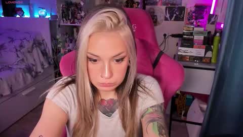 ChloeKohaku online show from October 22, 10:51 am