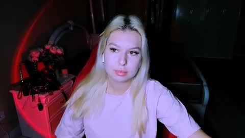 ChloeRicci online show from October 30, 7:31 am