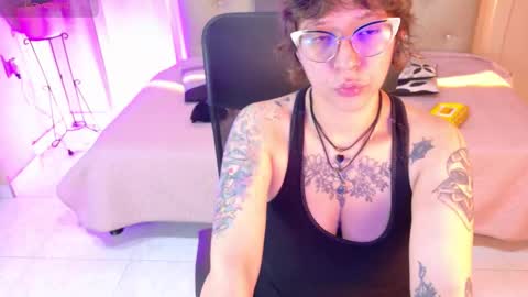 Chloe rosse online show from November 26, 1:36 am