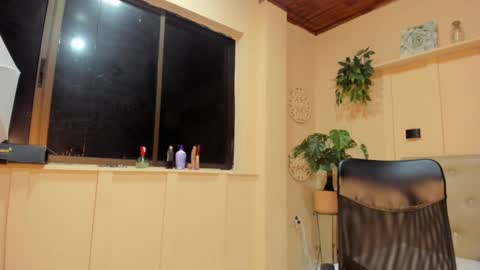 Chloe rosse online show from March 1, 1:11 am