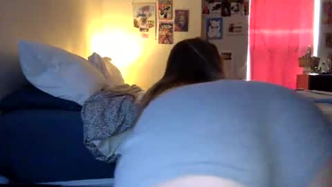 Snapshot of chloesays chatting on September 24, 6:36 pm Chloe Lane online show from September 24, 6:36 pm