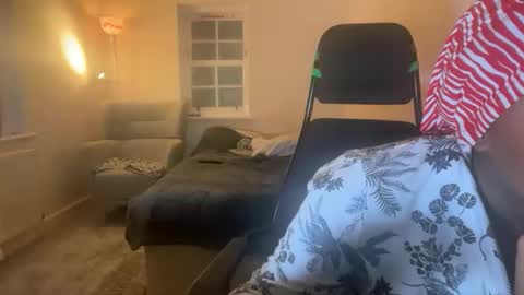 chocolatebunnycakez online show from December 1, 10:19 pm