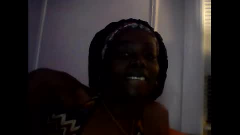 chocolatedrop_ online show from April 18, 3:08 am