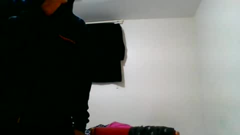 Snapshot of chocolatinhermoso chatting on January 4, 12:27 am Chocolatinhermoso online show from January 4, 12:27 am