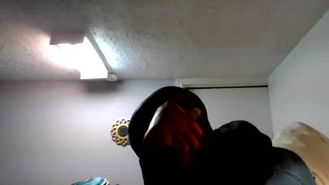 Snapshot of chocolatinhermoso chatting on March 1, 1:21 am Chocolatinhermoso online show from March 1, 1:21 am