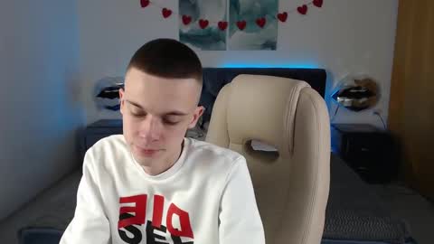   Chris Brown  online show from February 17, 5:55 pm