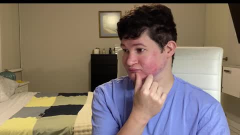 Chris Evens online show from November 3, 7:04 pm