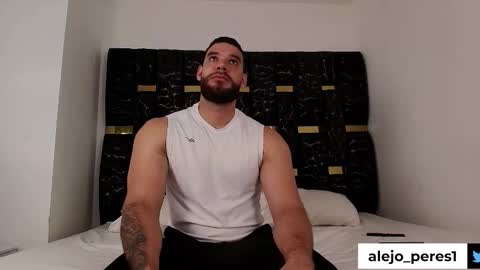 Snapshot of chris_blake__ chatting on October 4, 7:33 pm Chris B online show from October 4, 7:33 pm