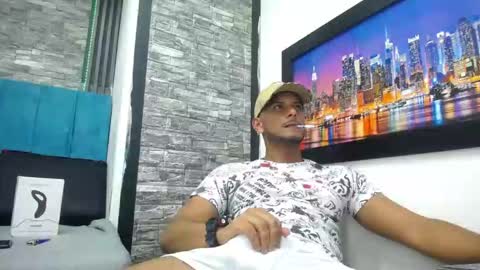 chris_dick2 online show from February 4, 6:50 am