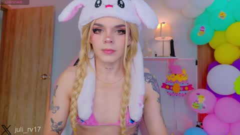 juli   Instagram july rv17 - Twitter juli rv17     online show from April 10, 1:16 pm