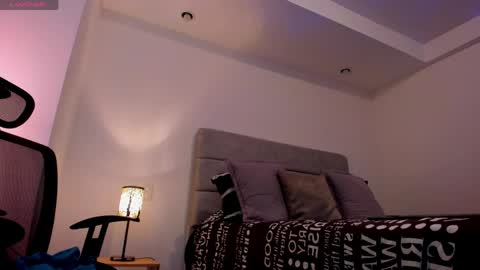 chrismorgan24 online show from March 25, 1:12 am