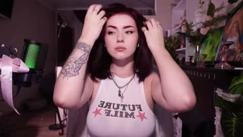 Snapshot of chriss_foxx chatting on October 12, 3:48 pm chriss_foxx online show from October 12, 3:48 pm