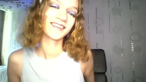 chrissy_joyful online show from April 4, 5:25 am