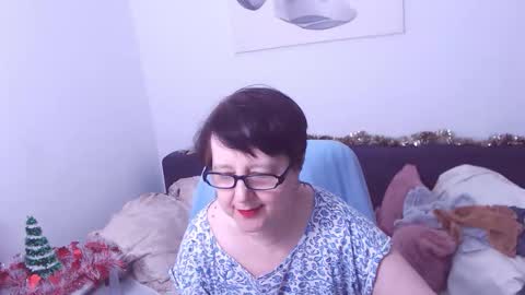 Christa online show from December 21, 2:40 am