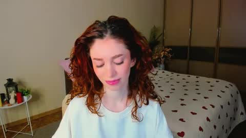 christinaconteeree online show from April 22, 3:13 am
