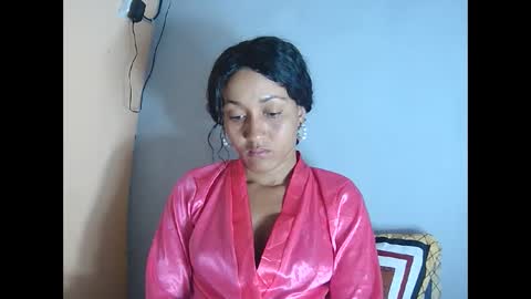 Snapshot of christine213 chatting on October 24, 11:38 pm christine213 online show from October 24, 11:38 pm