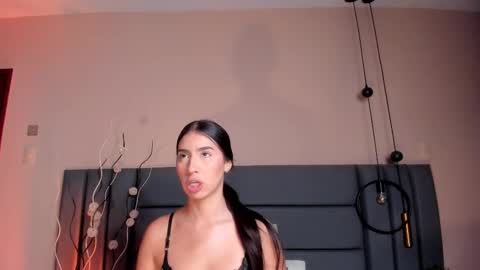 Snapshot of christy_seaa chatting on February 18, 6:15 pm Christy online show from February 18, 6:15 pm
