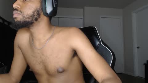 ChrisVacherx online show from April 25, 12:46 am