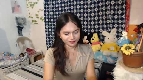 Ur Suraya22 online show from January 13, 7:31 pm