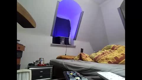 Snapshot of chubbybelly80 chatting on December 29, 3:22 am Corviglia online show from December 29, 3:22 am