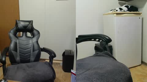 chubbyguy00054 online show from December 17, 3:28 am