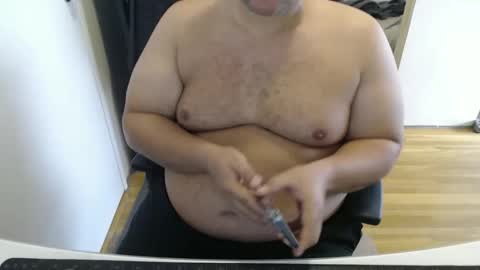 Snapshot of chubbyvix chatting on October 16, 4:28 pm AstorYvr online show from October 16, 4:28 pm