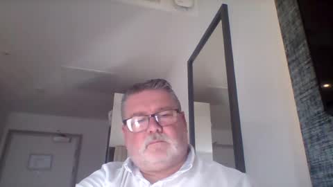 Griff online show from August 5, 5:21 pm