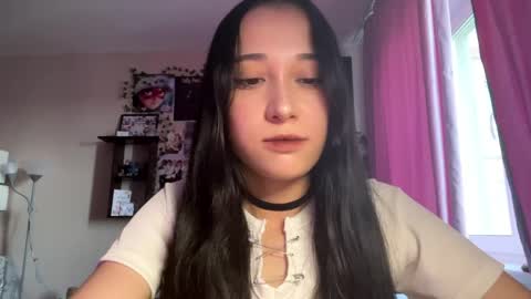Lily online show from May 19, 10:55 am