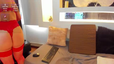 Cinthya  online show from November 12, 12:51 pm