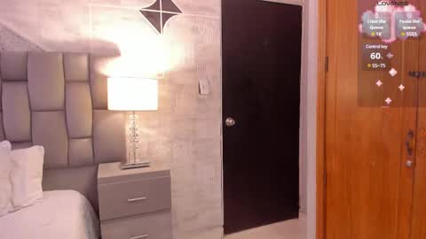 CintiaCollins  online show from February 26, 8:36 pm