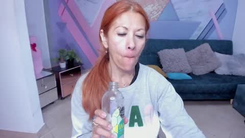  CINTIA  online show from December 1, 12:25 pm