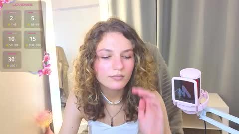 Jennie online show from September 24, 6:42 am