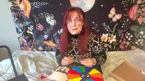 Circe online show from December 14, 8:40 pm