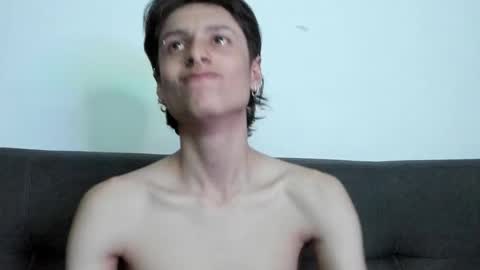 cirosky_elchicopolla online show from December 4, 5:40 am