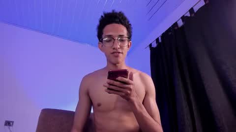 cj_davis1 online show from December 16, 1:02 am