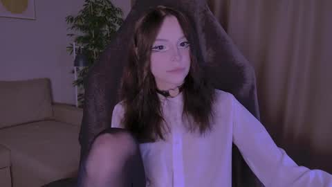 Claire Bennett online show from May 14, 12:20 am